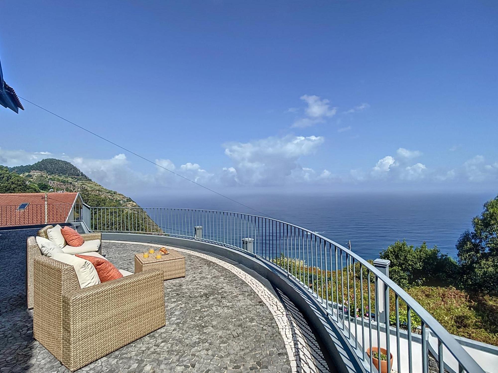 Vinhaticos Villa By Atlantic Holiday Porto Moniz Exteriör bild
