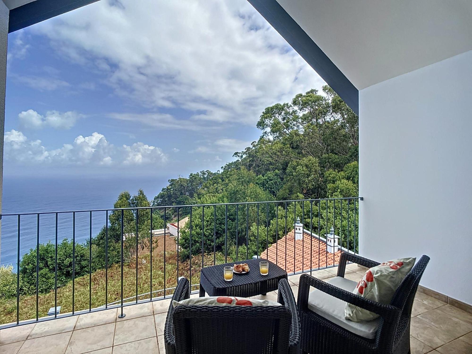Vinhaticos Villa By Atlantic Holiday Porto Moniz Exteriör bild